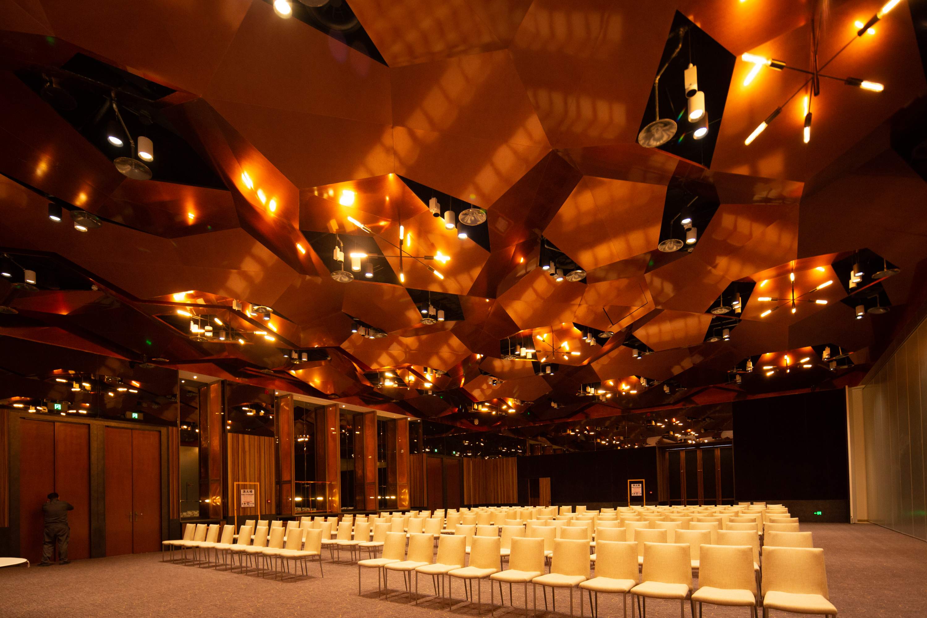 北京大兴新机场综合服务楼项目 木棉花酒店